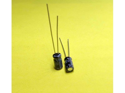 Зображення 10мкф 50в 105С || Конденсатор 4x7 у категорії КОНДЕНСАТОРИ