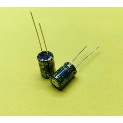 Зображення 1000мкф 10в 105С || Конденсатор 8 х12 мм у категорії КОНДЕНСАТОРИ