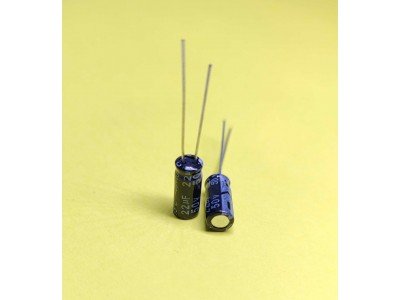 Зображення 22мкф 50в 105С || Конденсатор 5x11 у категорії КОНДЕНСАТОРИ
