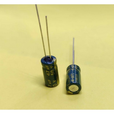 47мкф 50в 105C || Конденсатор  6x8