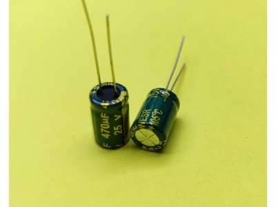Зображення 470мкф 25в 105С ||Конденсатор  8x14 у категорії КОНДЕНСАТОРИ