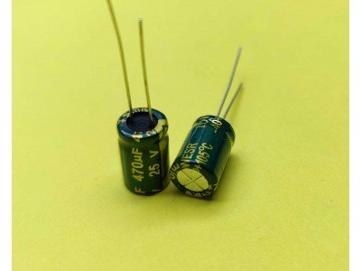 Зображення 470мкф 25в 105С ||Конденсатор  8x14 у категорії КОНДЕНСАТОРИ
