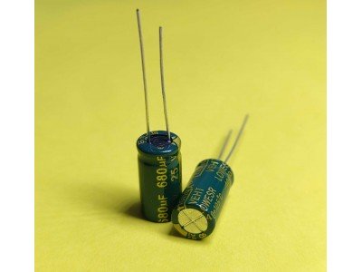 Зображення 680мкф 25в 105С || Конденсатор 8х16 у категорії КОНДЕНСАТОРИ