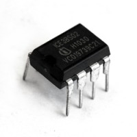 ICE3BS02 || Шім-контролер DIP-8